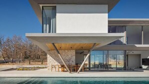 Pool - Villa bOX. (Brajkovići)