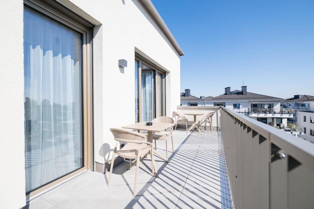 Superior-Suite, Terrasse, Gartenblick | Speisen im Freien