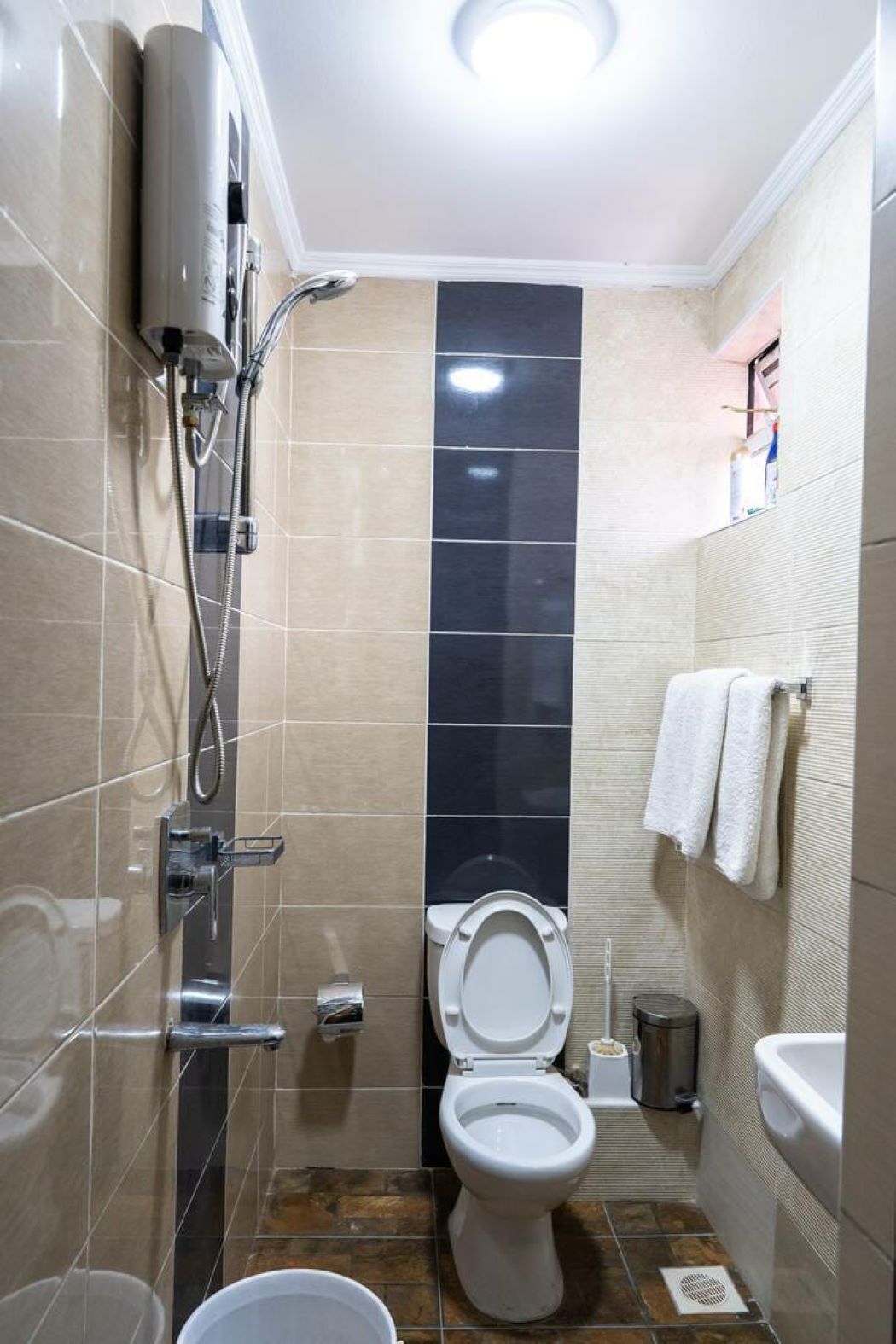 Classic Apartment, Patio | Bathroom | Free toiletries, slippers, towels, soap