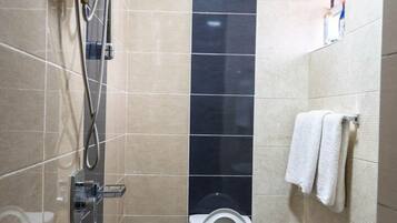 Classic Apartment, Patio | Bathroom | Free toiletries, slippers, towels, soap
