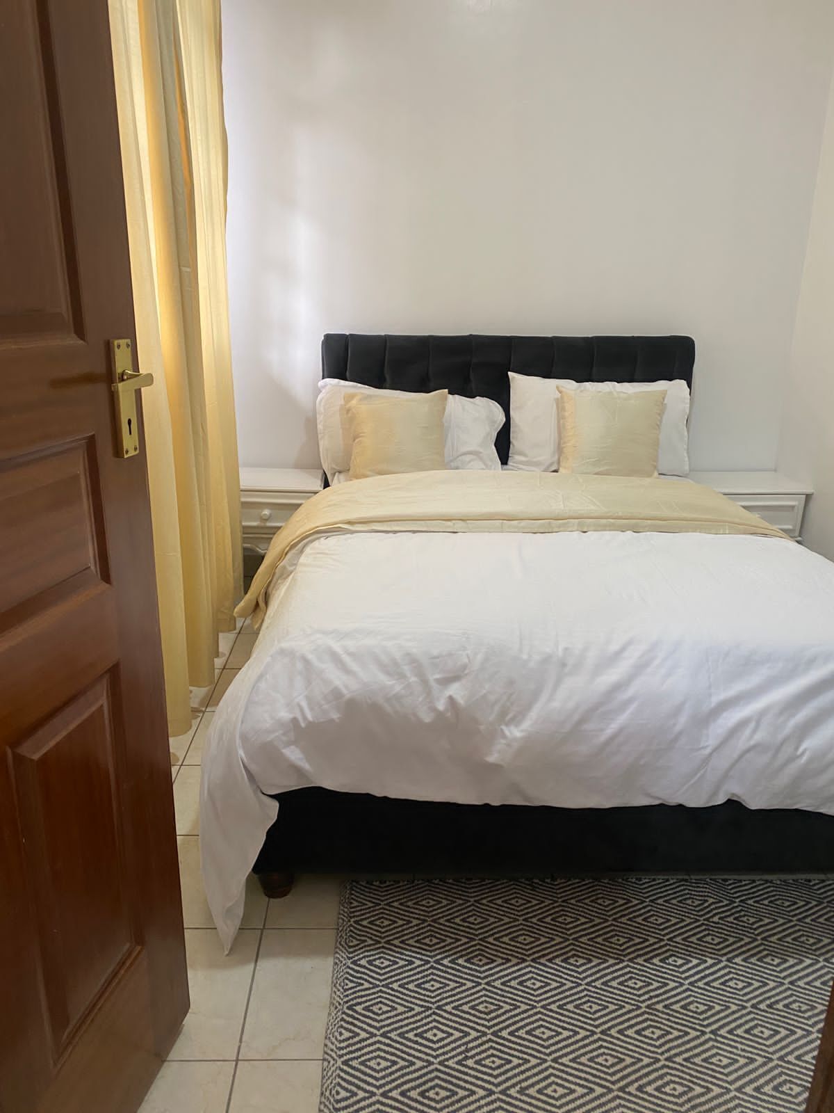 Classic Apartment, Patio | Desk, laptop workspace, iron/ironing board, free WiFi