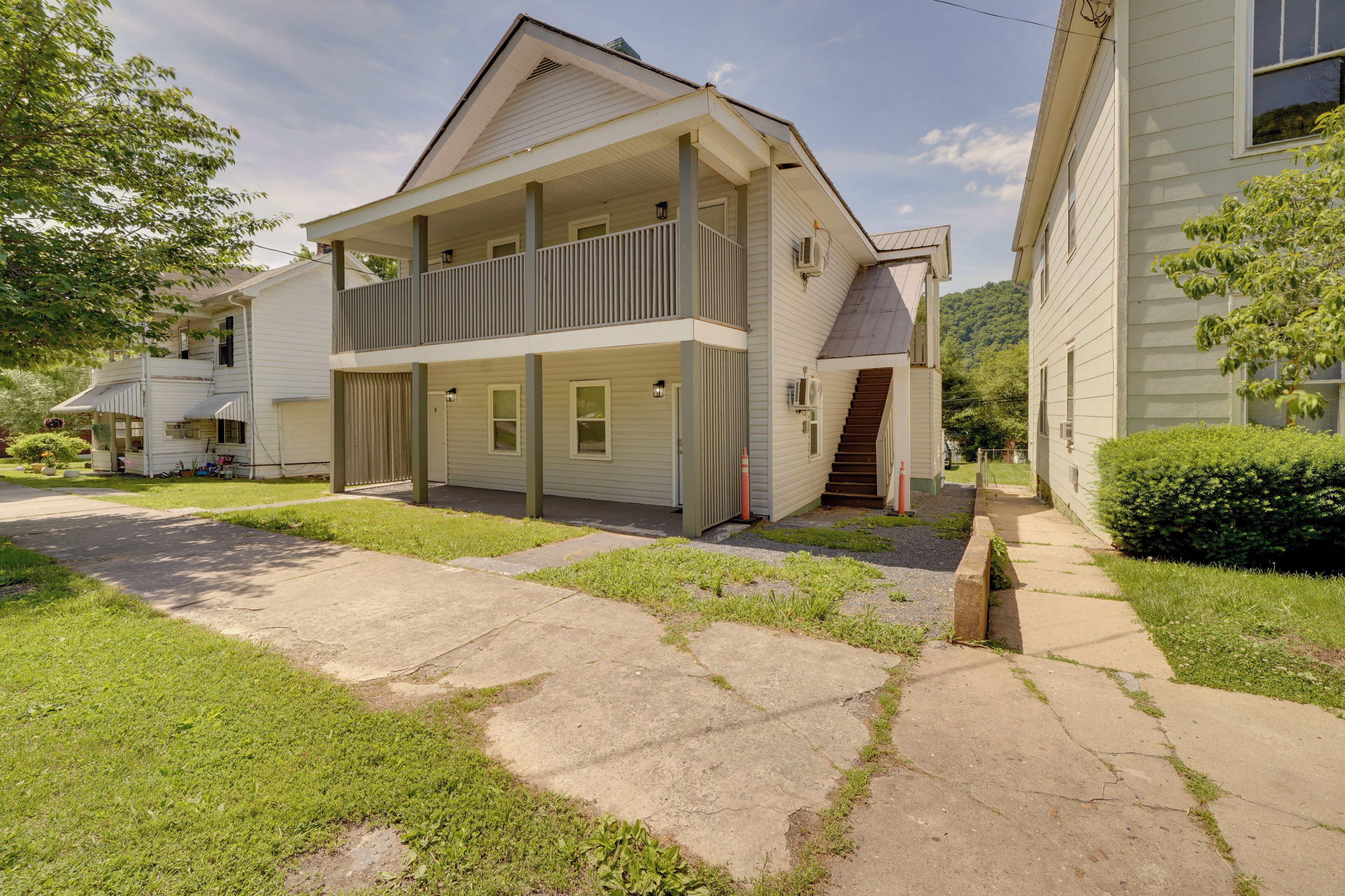 Apartment (2 Bedrooms) | Front of property