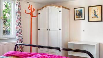 4 Schlafzimmer, Bügeleisen/Bügelbrett, WLAN, Bettwäsche