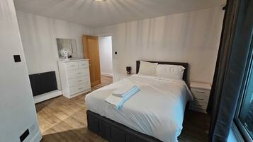 Apartment, 2 Bedrooms, Accessible, Smoking