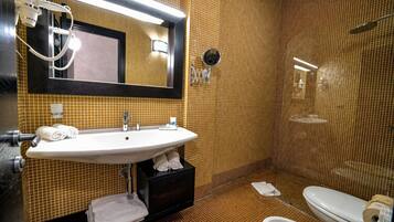 Dusche, Handtücher, Toilettenpapier