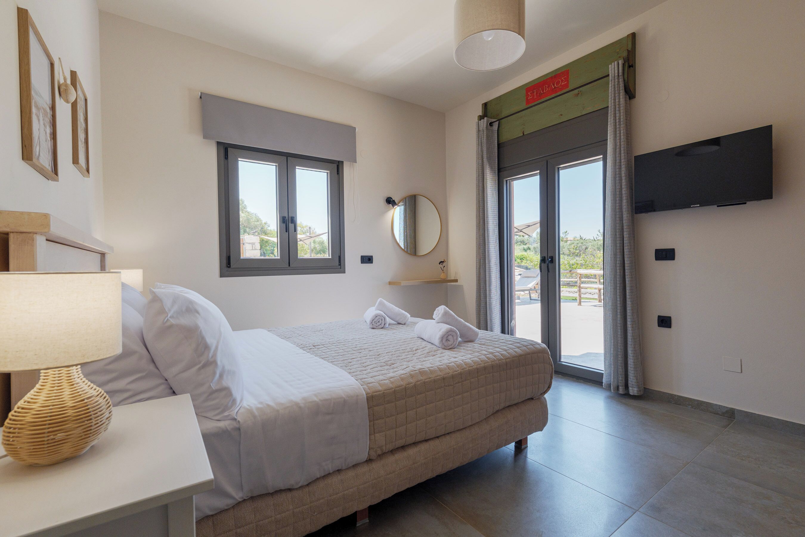 Familienvilla, Terrasse, Bergblick | Bügeleisen/Bügelbrett, kostenloses WLAN