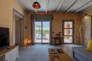Familienvilla, Terrasse, Bergblick | Wohnbereich