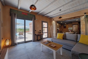 Family Villa, Patio, Mountain View | Living area