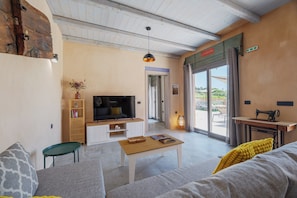 Villa familiale, patio, vue sur la montagne | Aire de séjour