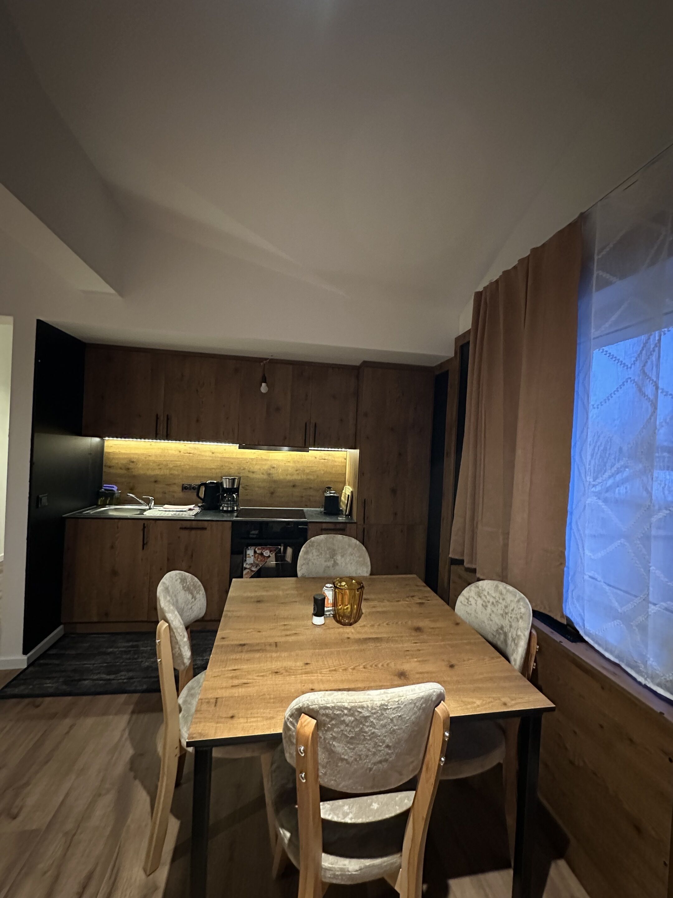 Comfort-Suite, Balkon | Laptopgeeigneter Arbeitsplatz, kostenloses WLAN