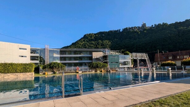 Pool - Panorama Loft – Scenic Views & Active Getaway at the Foot of the Swabian Alb (Lichtenstein)