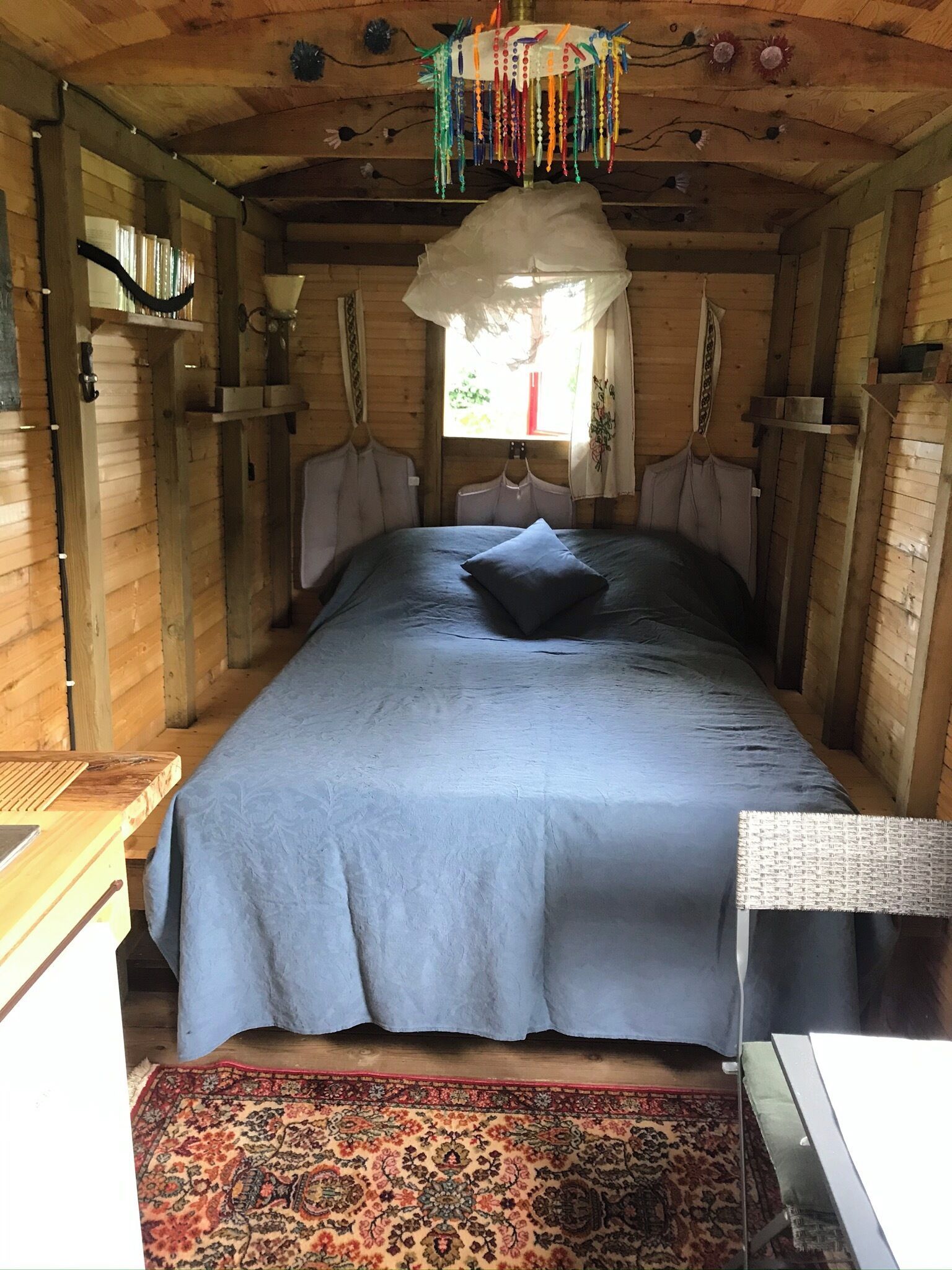 2 bedrooms, bed sheets