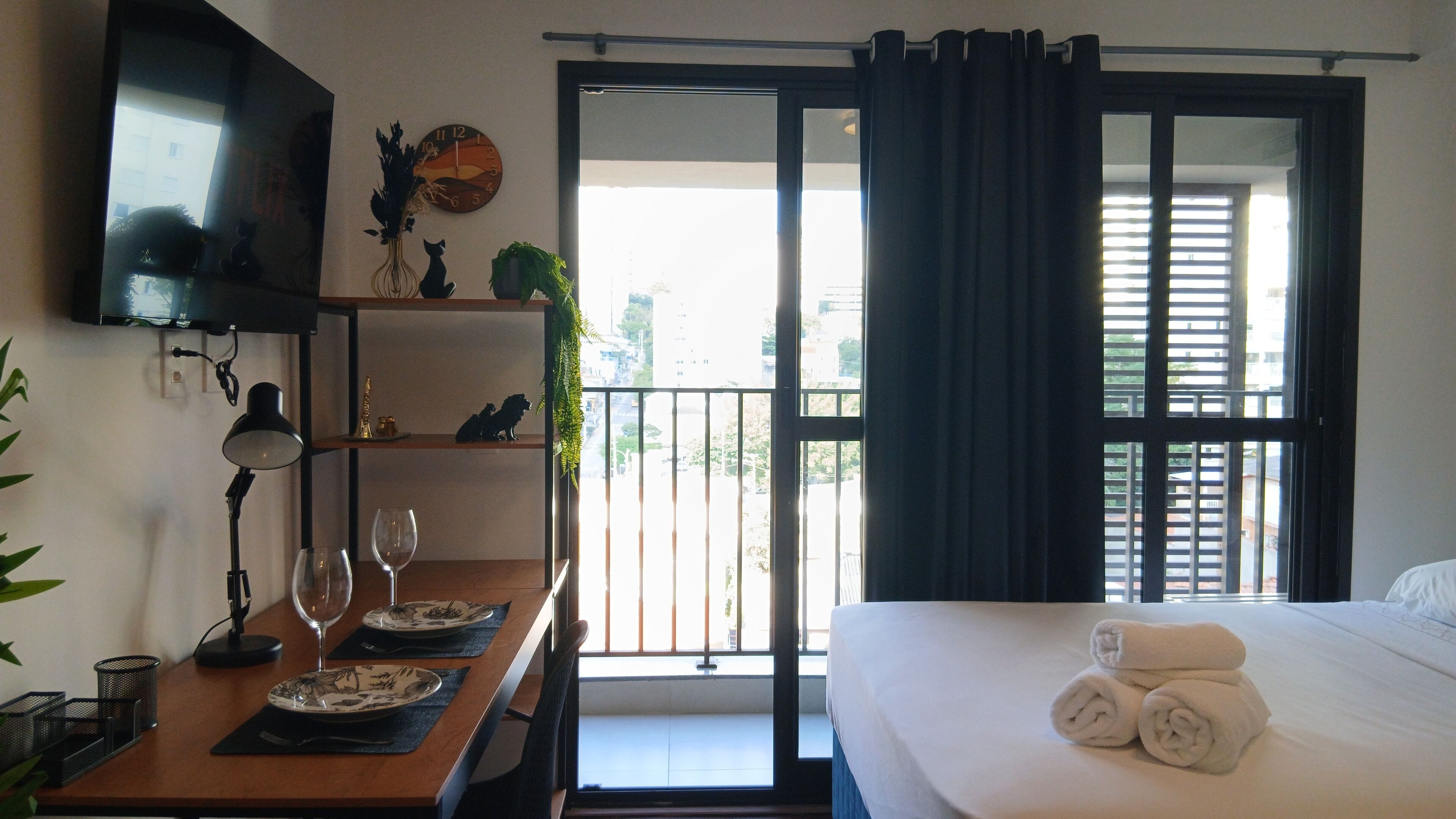 Apartamento luxo | Cortinas blackout, Wi-Fi de cortesia