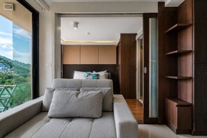 Living area - Luxury Stay Steps From Surin Beach- aristo # C296 (ตำบล ราไวย์)