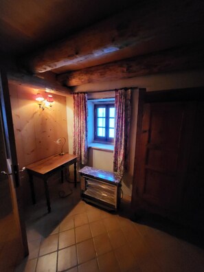 Interior - Authentic renovated farmhouse (Tours-sur-Meymont)
