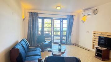 Appartement, 2 chambres, accessible aux personnes à mobilité réduite, fumeur | Salle de séjour