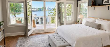 5 bedrooms, iron/ironing board, WiFi, bed sheets