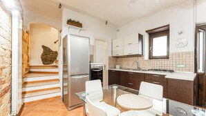 Condo | Bếp riêng