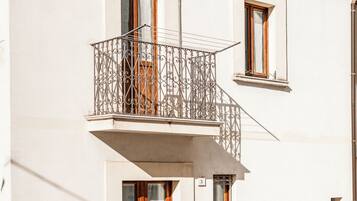 Condo | Detalhe da fachada