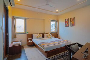 Deluxe Double Room, City View | Free WiFi - Hotel Naman Udaipur (Udaipur)