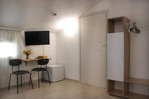クラシック ダブルまたはツインルーム バルコニー シティビュー | 内装
