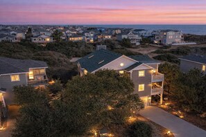 Exterior - Sweet Annie's Corolla 100ft to Beach 5BR Sleeps 14, Elevator, Hot Tub, Comm Pool (Corolla)