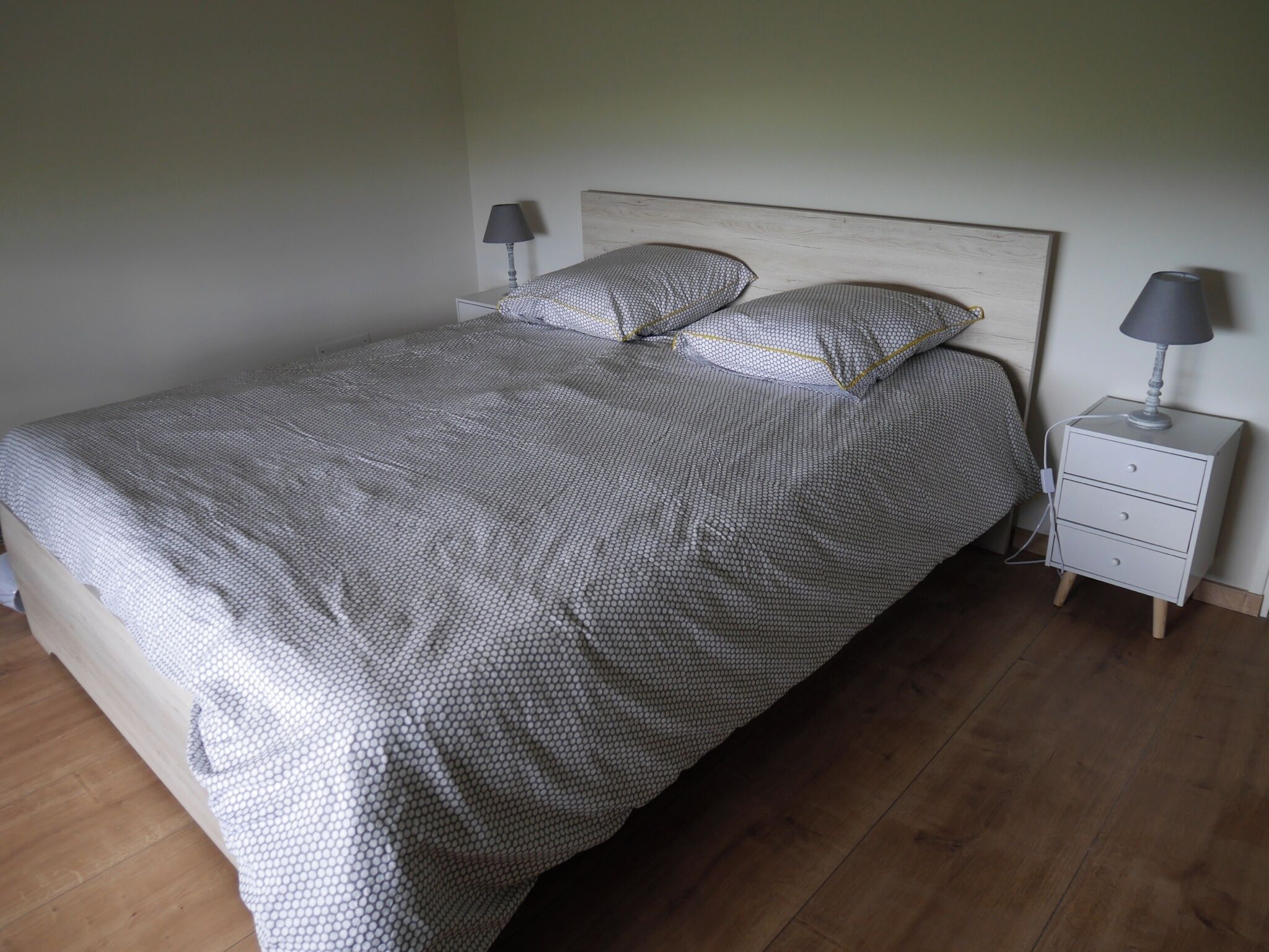 2 Schlafzimmer, Bügeleisen/Bügelbrett, Bettwäsche