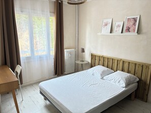 Room - The Logis du Soleil (Toulon)