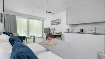 Bügeleisen/Bügelbrett, Reisekinderbett, WLAN, Bettwäsche