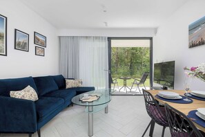 TV, offices - Modern Studio with Air Conditioning | Close to the Beach (Mielno)