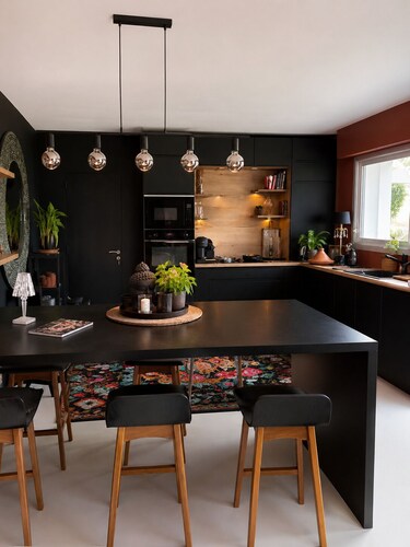 A beautiful, spacious house near the ocean