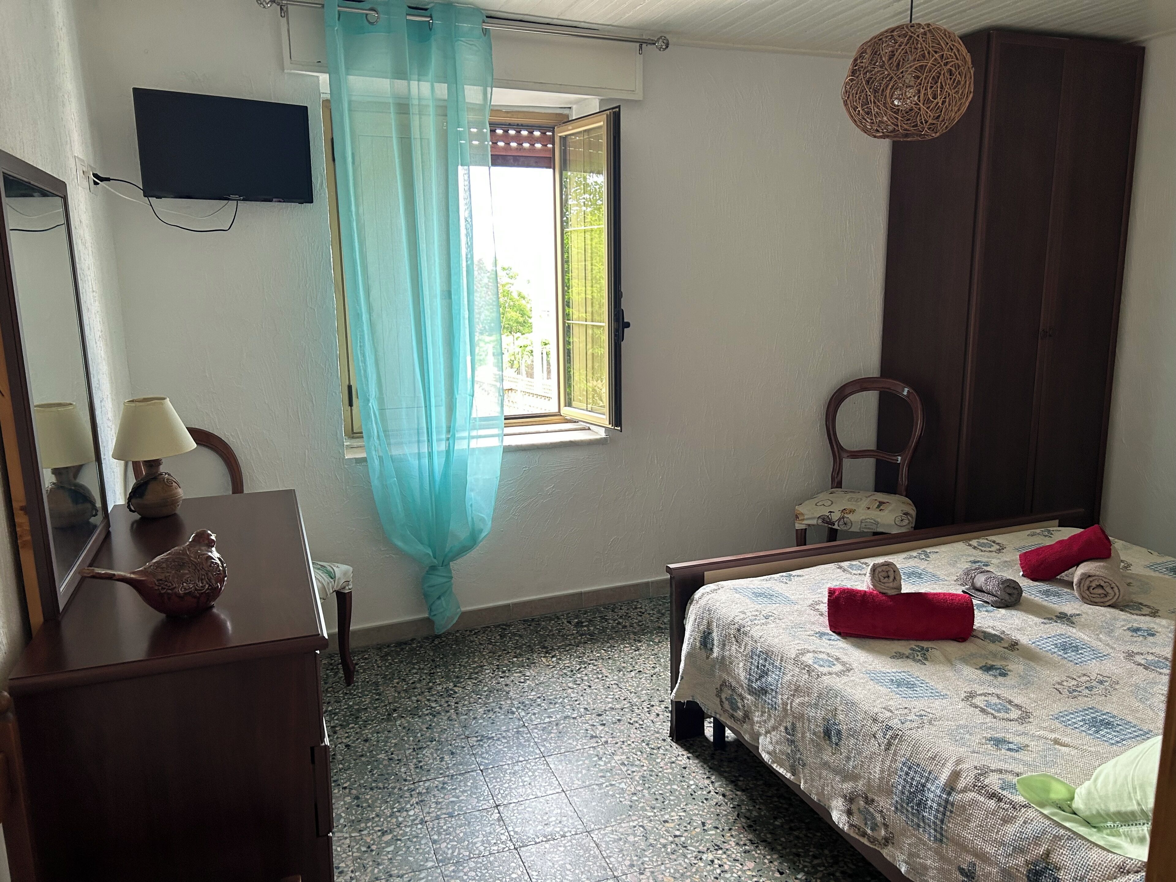 2 camere, culla da viaggio, Wi-Fi gratuito, lenzuola