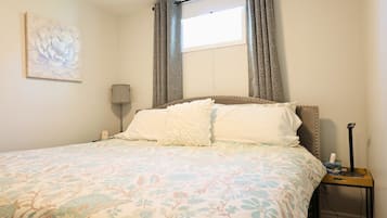 2 bedrooms, WiFi, bed sheets
