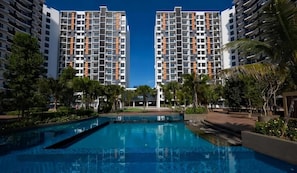 2 outdoor pools, pool umbrellas, sun loungers