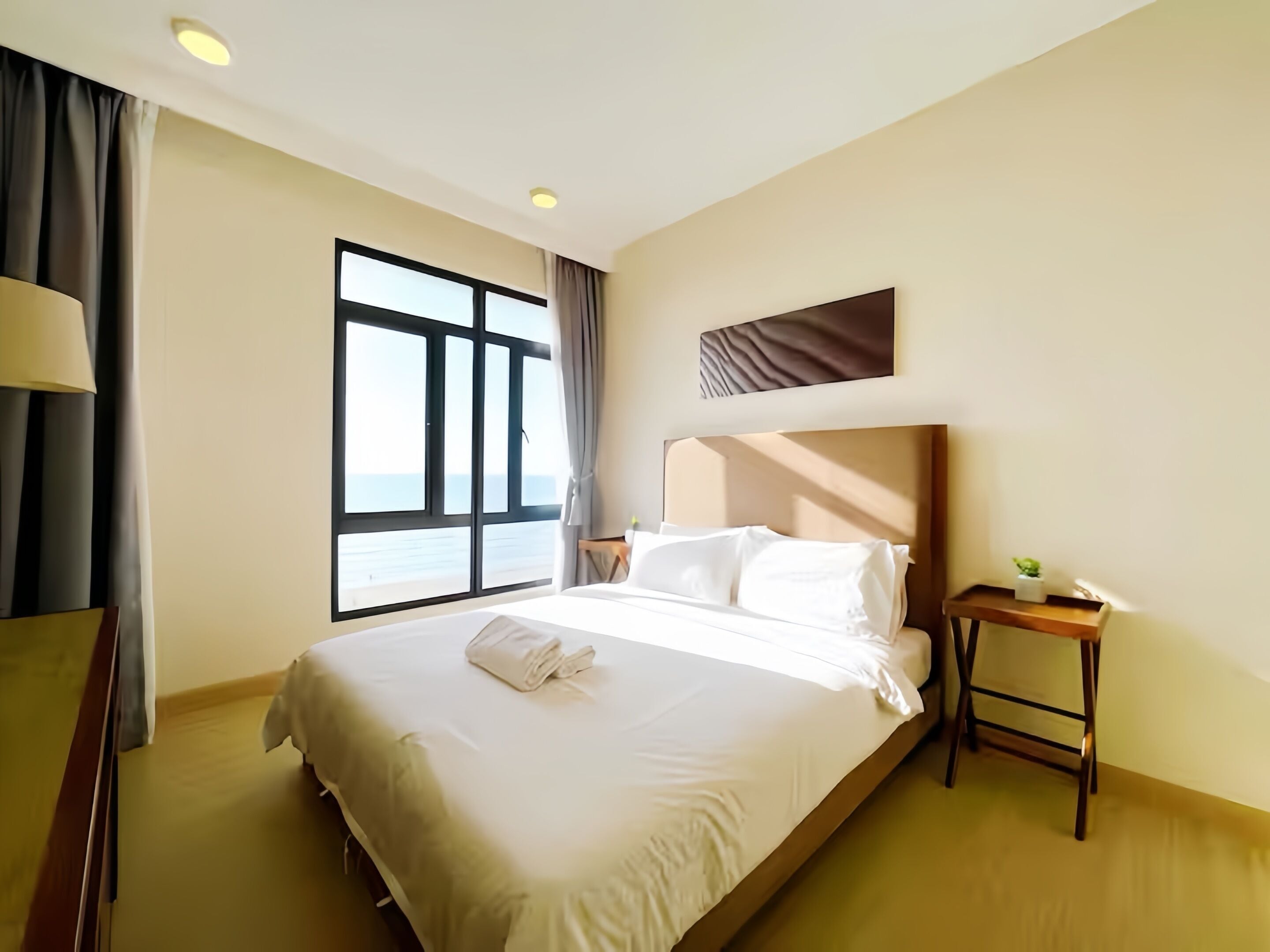 Apartment, 2 Bedrooms, Sea View | Down comforters, blackout drapes, iron/ironing board, free WiFi