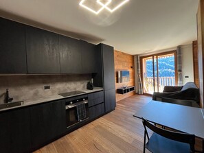 Interior - Chalet del Borgo 24 Prato Nevoso – Charming Wooden Apartment with Mountain Views (Frabosa Sottana)