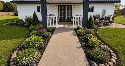 The Cottage on Knox - Quaint 2-bedroom with AC located in charming Lanse