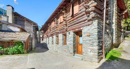 Holiday Home 'Lueur De La Rouja' with Mountain View