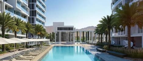 สระว่ายน้ำกลางแจ้ง