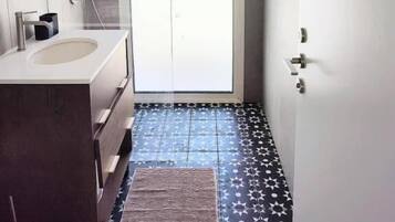 Apartment, 1 Schlafzimmer | Badezimmer
