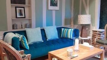 Apartment, Garden View | Living area