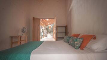 5 bedrooms, WiFi, bed sheets