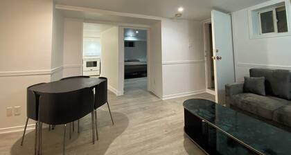 Amazing apartment in house Basement
