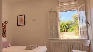 Deluxe Villa, Ocean View | Premium bedding, desk, laptop workspace, blackout drapes