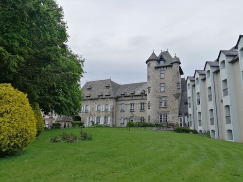 T3 cosy avec grand balcon - Montsalvy