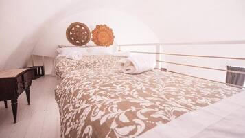 Estudi | Cortines opaques i habitacions insonoritzades