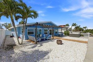Terrace/patio - Blue Horizon Dolphin House (Indian Rocks Beach)