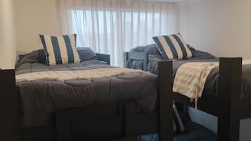 Apartamento família, sacada, vista para a cidade | Wi-Fi de cortesia