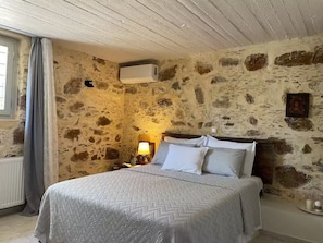 2 bedrooms, iron/ironing board, Internet, bed sheets - Dolonas Cozy House (Kisamos)
