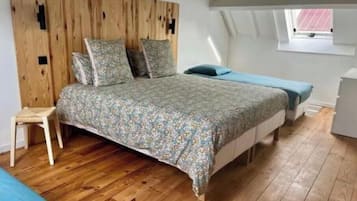 2 bedrooms, WiFi, bed sheets